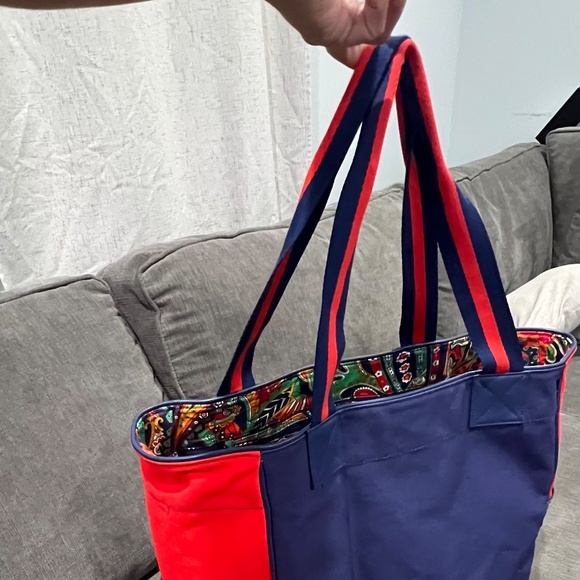 New Vera Bradley Large Venetian Paisley Canvas Tote Travel Bag - Picture 3 of 9